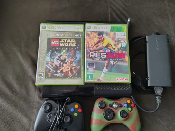 Xbox 360 super slim 