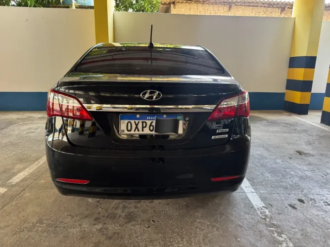 Hyundai HB20S Premium 1.6 Flex 16V Aut. 4P 2014