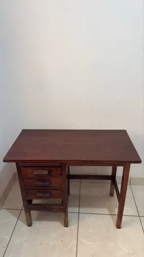 Escrivaninha madeira