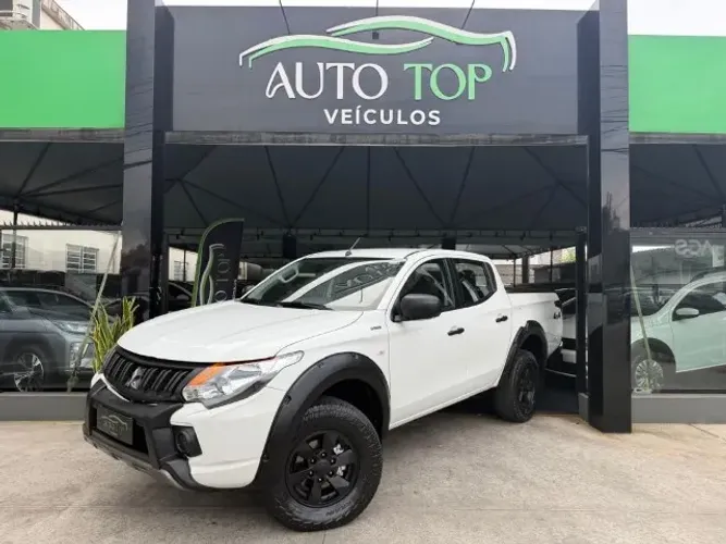 Mitsubishi L200 Triton Sport GLX 2.4 CD Diesel Mec. 2020