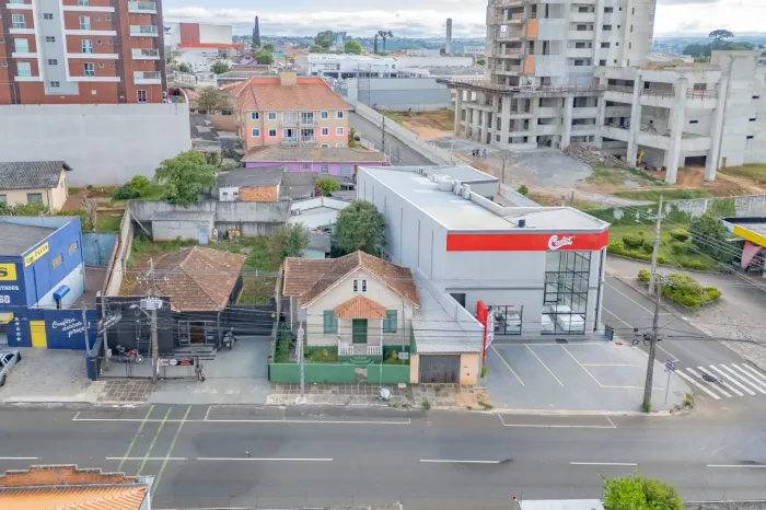 Imóvel Comercial à Venda - 16 metros de frente para a Avenida Visconde de Mauá