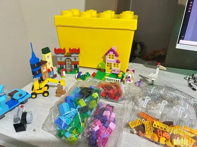 Kit LEGO oficial, Caixa Grande De Peças Criativas Classic 10698 Com 790 Peças