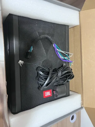 Sub slim Ativo JBL Sw8as