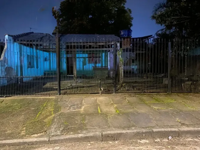 Casa/terreno para vender em cachoeirinha