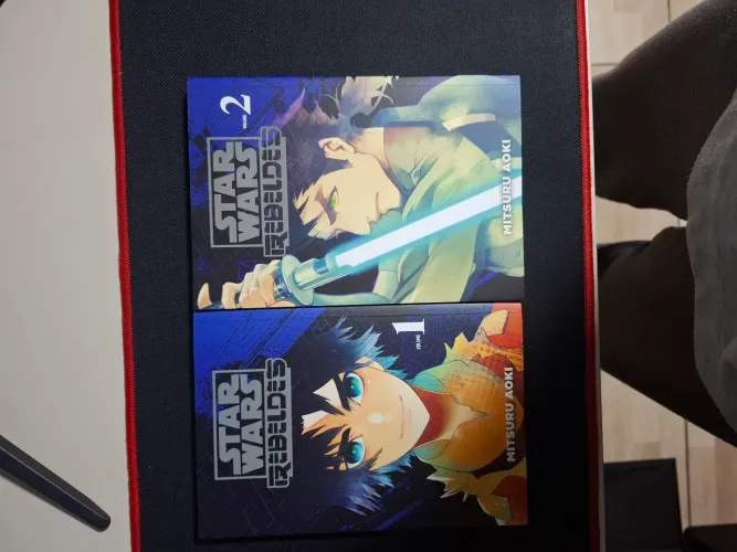 Mangás "Star Wars: Rebeldes" 1 e 2