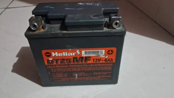 BATERIA DE MOTO USADA 