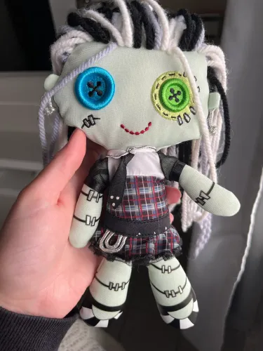 Pelúcia Frankie Monster High