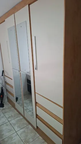 Guarda roupa casal