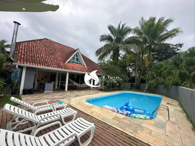 Casa com 5 dormitórios, 300 m² - venda por R$ 3.800.000,00 ou aluguel por R$ 7.616,67/dia