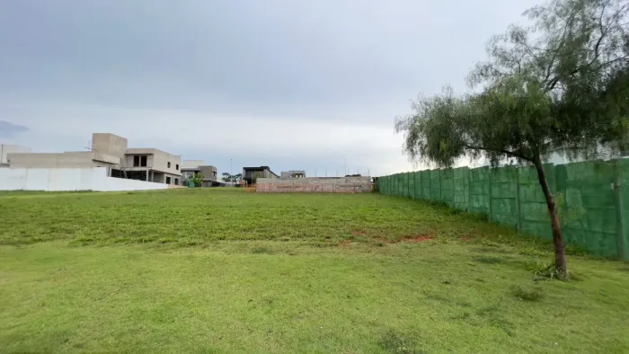 Terreno Alphaville Uberlândia 2 - 485 metros - Condomínio fechado Granja Marileusa