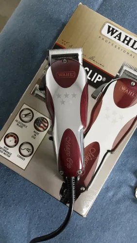Máquina de cortar cabelo Wahl Magic Clip