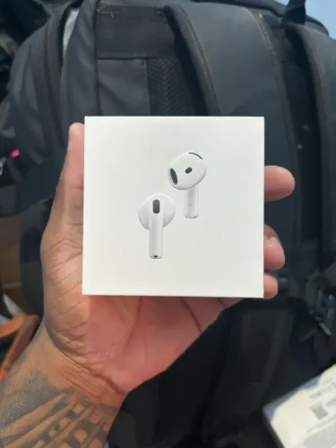 Fone de ouvido AirPods 4