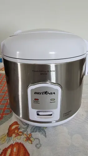 Panela de arroz elétrica
