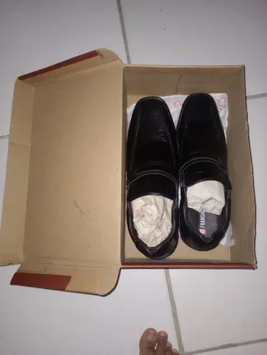 Vendo Sapato Social Masculino novo