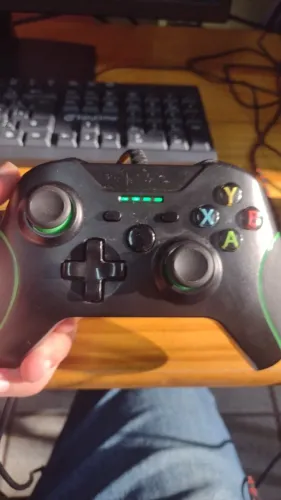 controle de Xbox one e PC