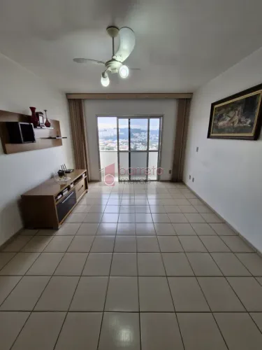APARTAMENTO SEMI MOBILIADO NO EDIFÍCIO LIBERDADE - JUNDIAI/SP