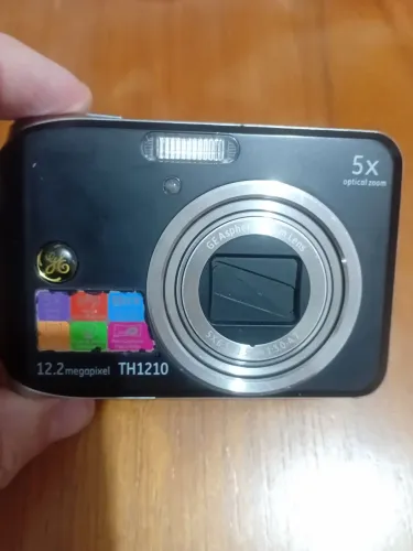 Camera digital GE 12.2 megapixel