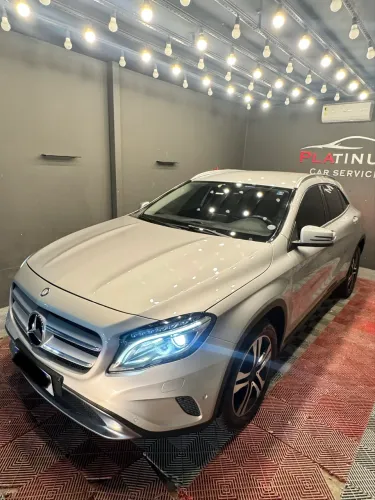 Mercedes-Benz GLA 200 Adv. 1.6/1.6 TB 16V Flex Aut. 2016