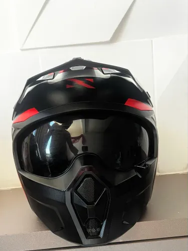 Capacete Norisk Darth 2 Preto Vermelho Red Fosco Black Tamanho 60
