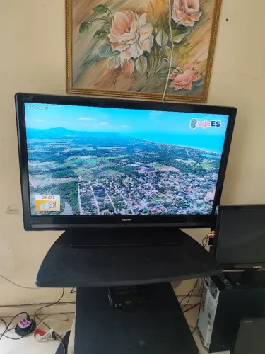 Tv semp 42" funcionando perfeitamente já com conversor embutido