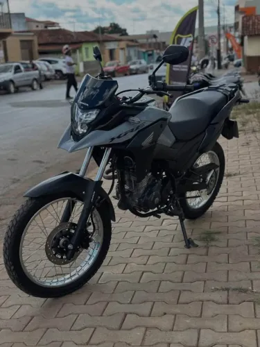 Honda XRE 2025