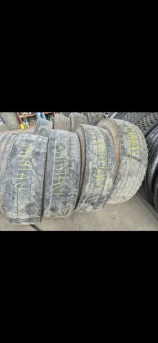 4 carcaças de pneu Bridgstone 295/80 borrachudo