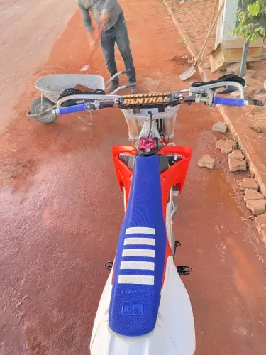 CRF 450r conservada
