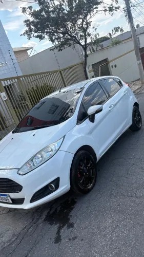 Ford Fiesta 1.6 16V Flex Mec. 5P 2014