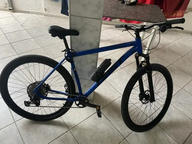 Bicicleta First - Aro 29 ? Freio a Disco ? Em ótimo estado