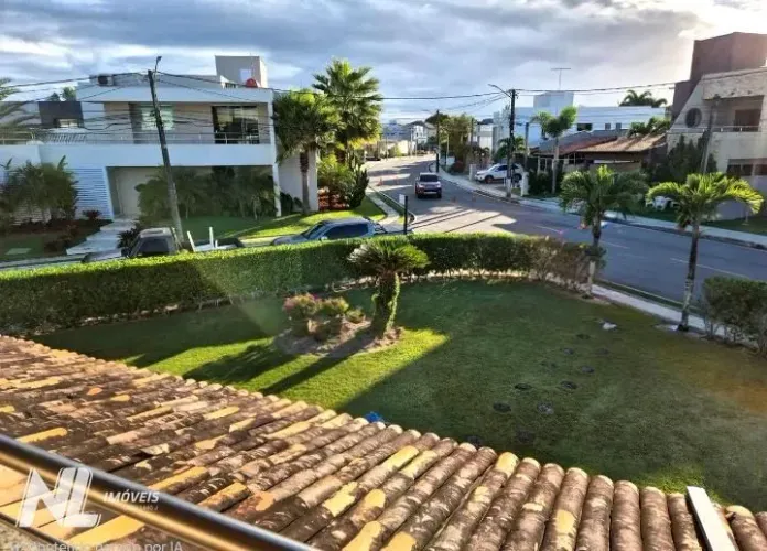 Casa Duplex em Condomínio Fechado | 4 Quartos e Área de Lazer Completa