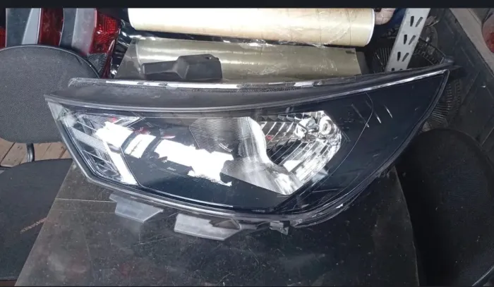 Par de farol original do novo HB20 / HB20S do ano de 2023 a 2026