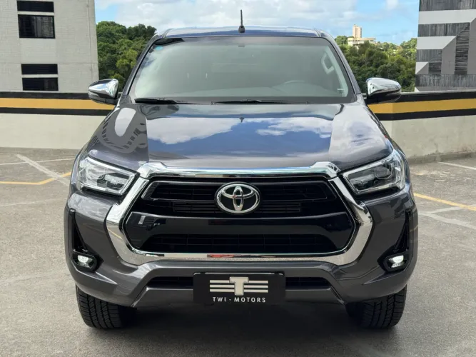 Toyota Hilux CD SRV 4X4 2.8 TDI Diesel Aut. 2025
