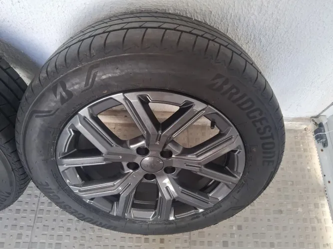 Roda Jeep Compass Longitude T270