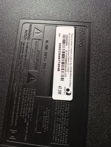 TV 40 com tela quebrada para usar as peças 