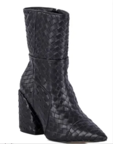 Bota Luiza Barcelos
