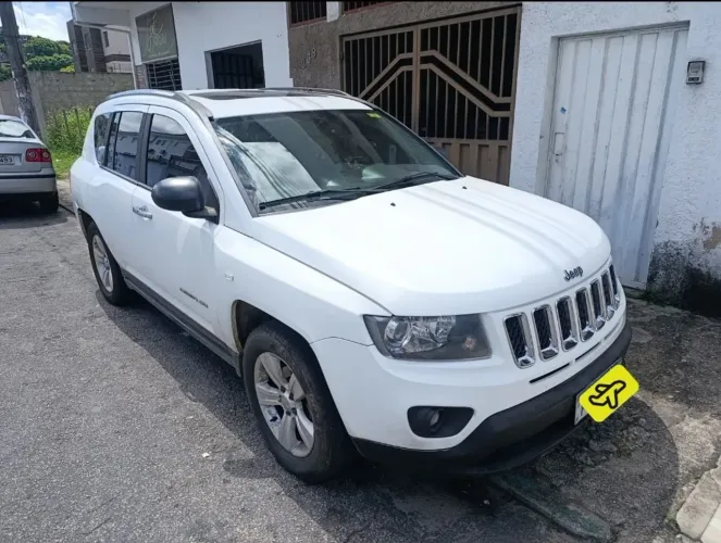 Jeep Compass Sport 2.0 16V 156cv 5P 2015