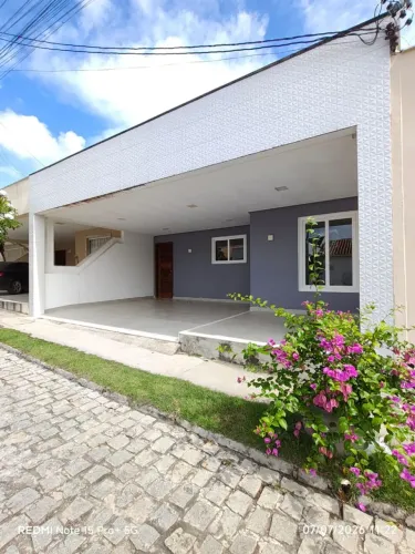 ALUGO CASA COM 3 SUÍTES NO BAIRRO SIM