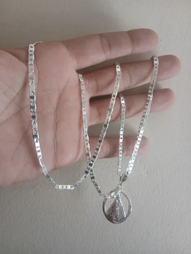 Vendo cordao de prata 925 piastrine com pingente da nossa senhora !