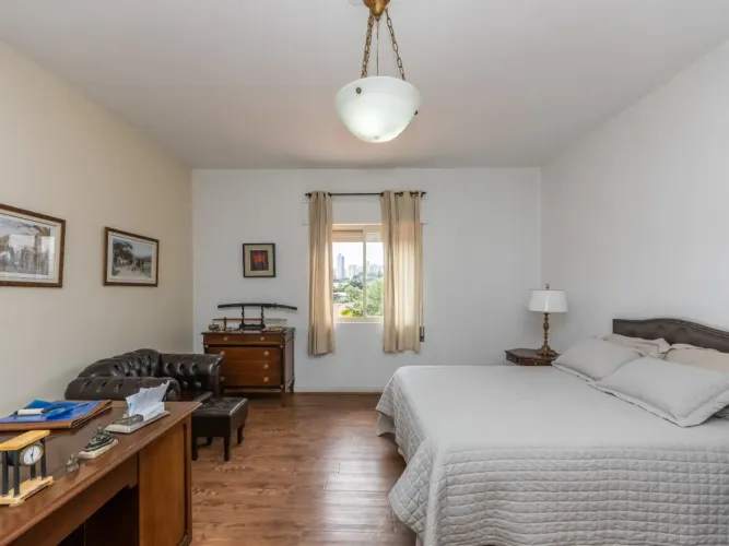 Casa para venda em Pacaembu com 3 quartos, 379m²