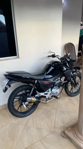 moto 0km uso 7vezes e sem nenhum arranhão