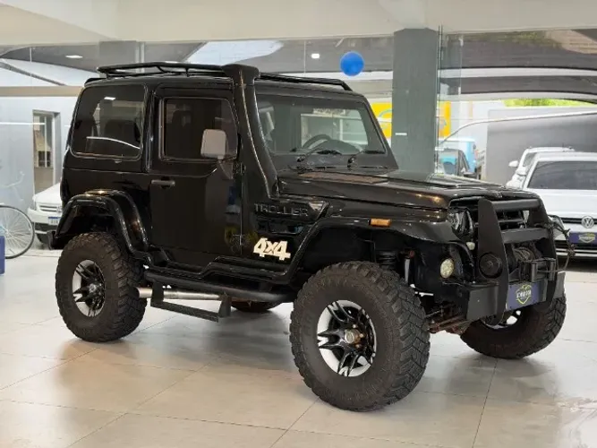 Troller T-4 4X4 2.8 TB Int. Cap. Rígida Diesel 2001