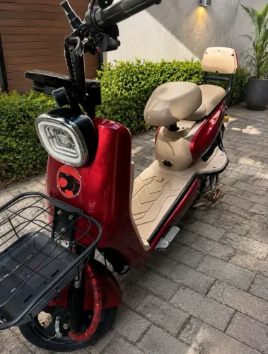 Bicicleta Elétrica Veux 800w 32km/h Capacidade 120kg Bivolt Vermelha