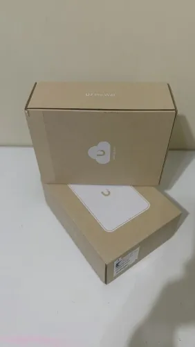Access Point Wi-Fi 7 Tri Band 6Ghz P/ Parede Ubiquiti Unifi U7- Pro-Wall
