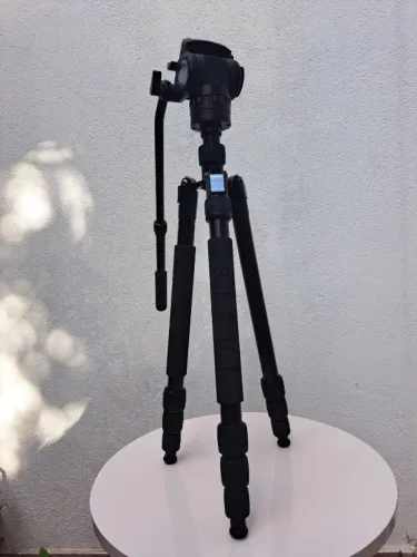 Tripé Sirui Fibra de Carbono + Cabeça Hidráulica VH-10X