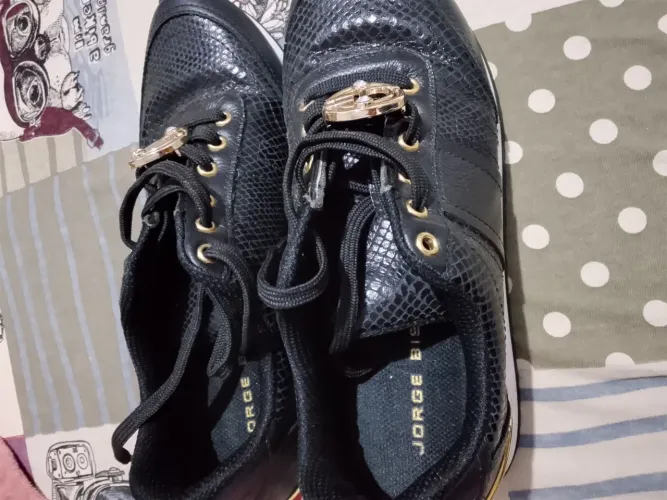 Vendo tênis novo Tam 35
