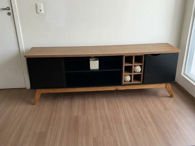 Lindo Rack para tv , perfeito estado