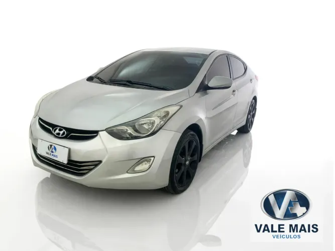 Hyundai Elantra GLS 2.0 16V Aut. 2013