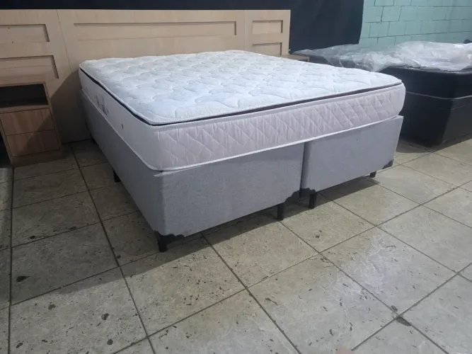 Linda cama box Queen Castor