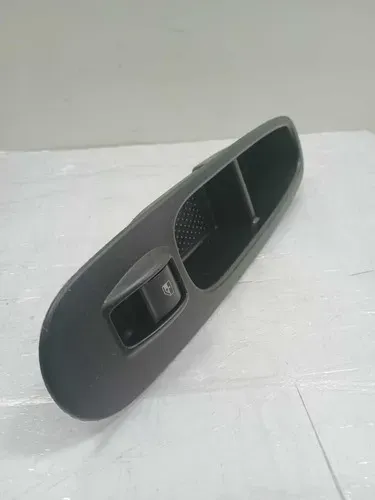 Botão Vidro Dianteiro Direito Fiat Uno 2012/16 (usado)