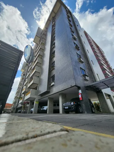Apartamento à venda no CONDOMÍNIO REGINA DIAS, MADALENA, Recife, PE